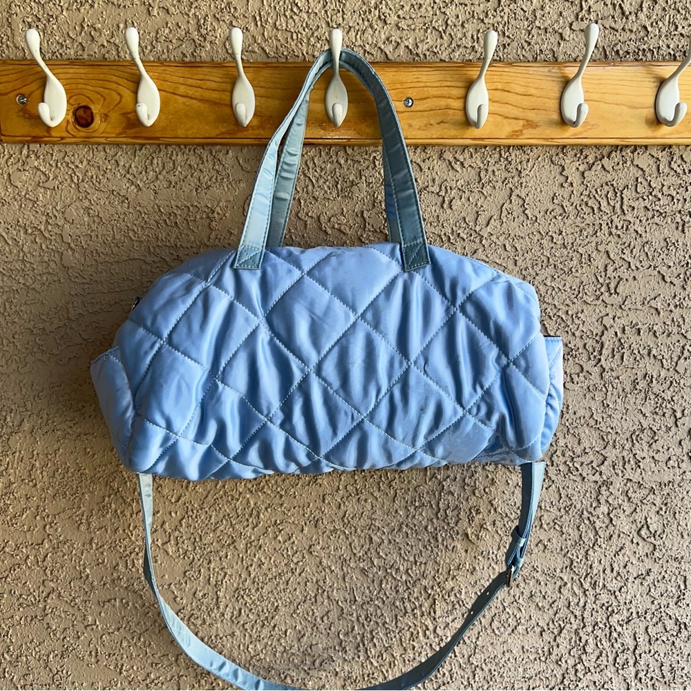 Forever 21 blue duffle bag